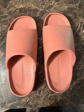 Nike Pink Slide Sandals